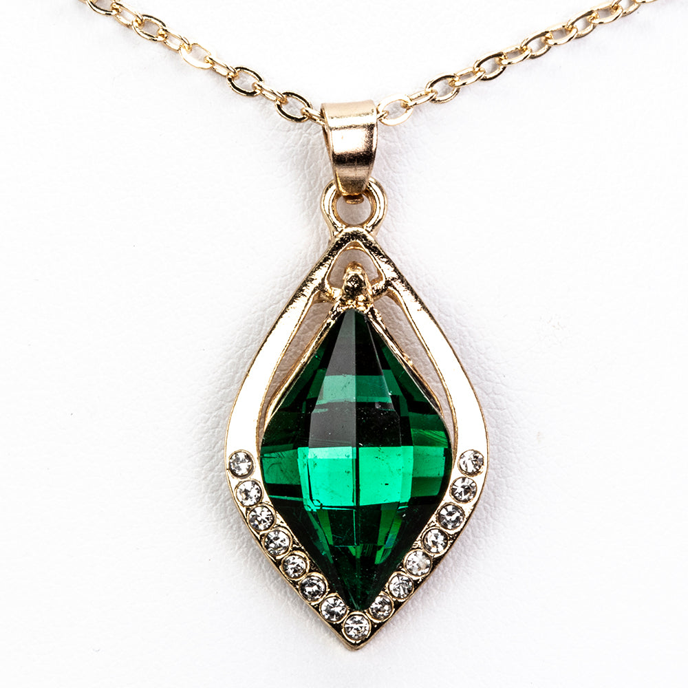 Set din Aliaj Placat cu Aur ( 20 grame ) cu Cristal Verde Emporia® ( Colier+Cercei+Pandantiv )