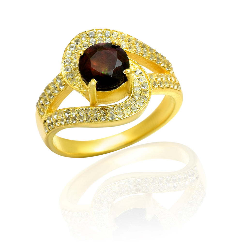 Inel din Argint 925 Placat cu Aur ( 4.91 grame ) cu Opal Etiopian Lega Dembi și Topaz Alb 1.66 Carate