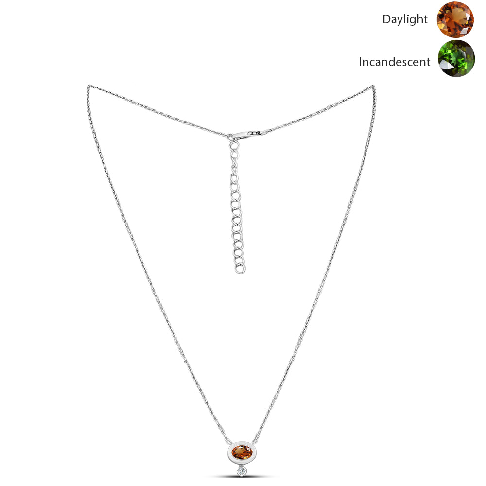 Colier din Argint 925 ( 3.45 grame ) cu Zultanit Anatolian Certificat cultivat în laborator și Topaz Alb 0.99 Carate