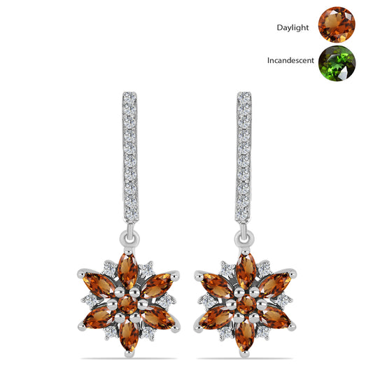 Cercei din Argint 925 ( 5.07 grame ) cu Zultanit Anatolian Certificat cultivat în laborator și Topaz Alb 2.88 Carate