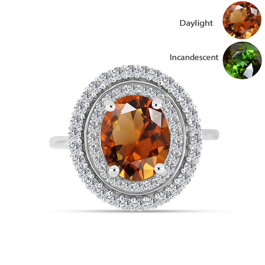 Inel din Argint 925 ( 3.62 grame ) cu Zultanit Anatolian Certificat cultivat în laborator și Topaz Alb 4.13 Carate