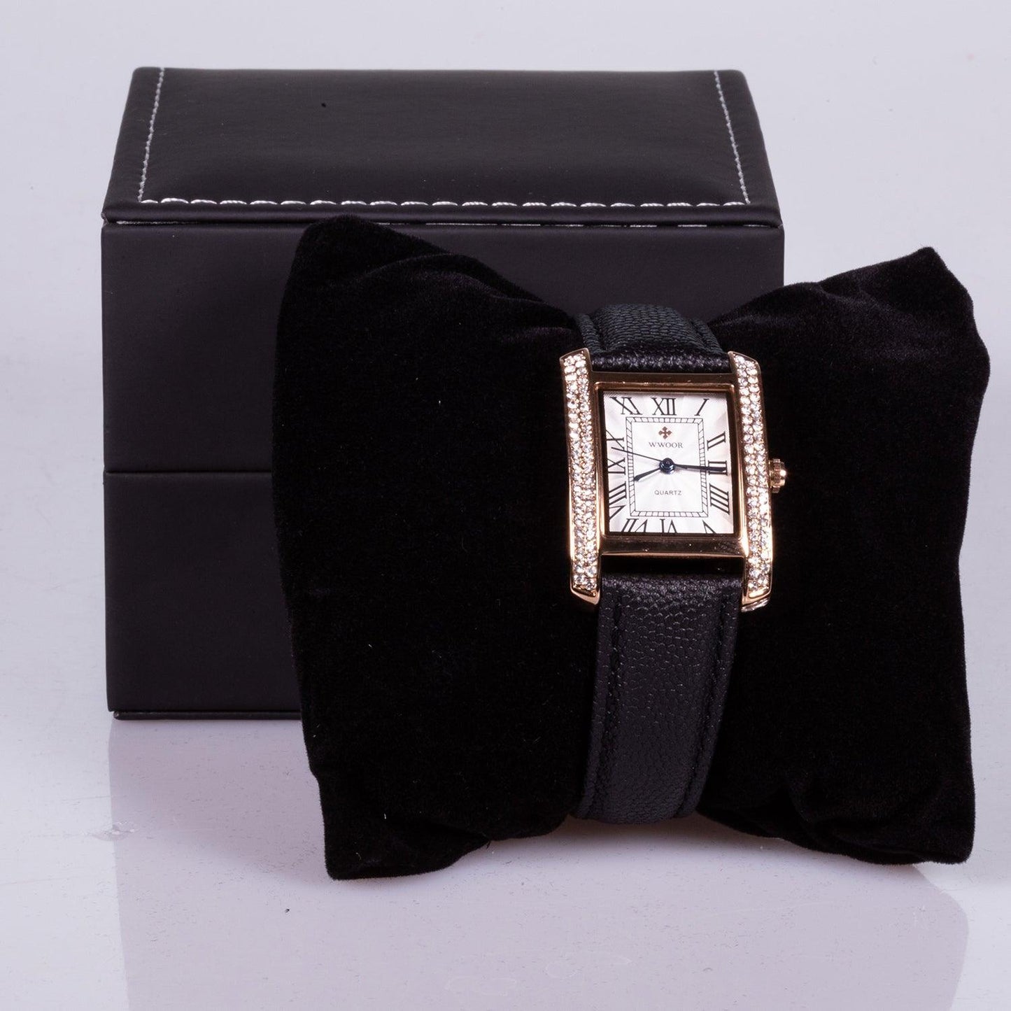 Ceas din Oțel Inoxidabil ,Curea din Piele Neagră, Cadran Alb cu Zirconiu - Bijuterii TV