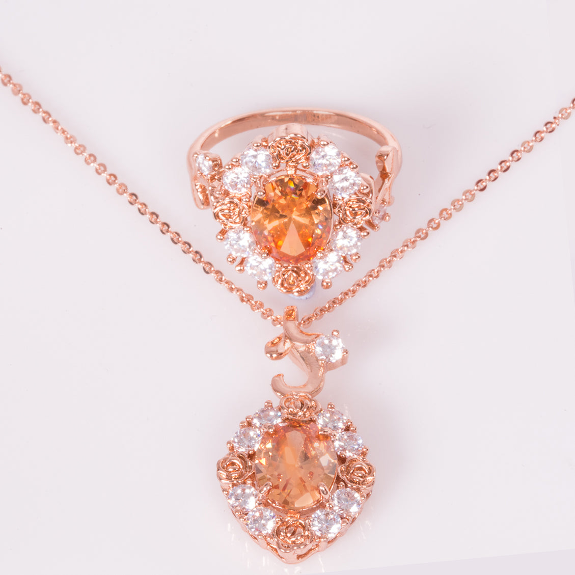 Set din Aliaj Placat cu Aur cu Zirconiu Șampanie ( Colier+Inel )