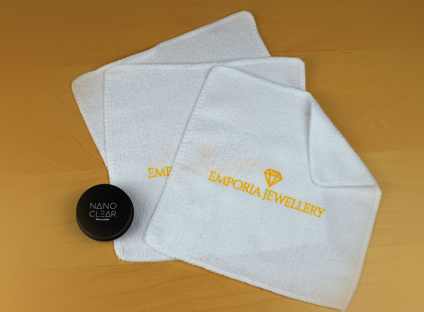 Cremă de curățare, lustruire și îndepărtare a zgârieturilor pentru bijuterii și ceasuri, Nano Clear ,30 ml + CADOU 3 Lavete din microfibră pentru curățare