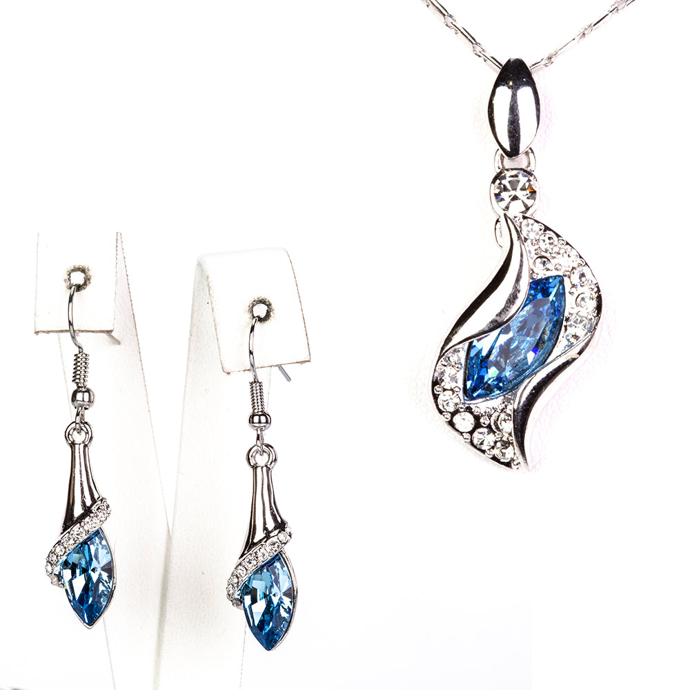 Set din Aliaj Placat cu Aur cu Cristal Albastru Emporia® ( Cercei+Pandantiv )