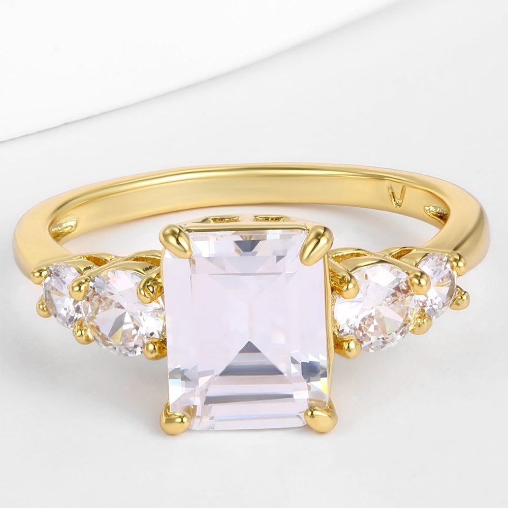 Inel din Aliaj Placat cu Aur ( 10 grame ) cu Cristal Alb Emporia® 1 