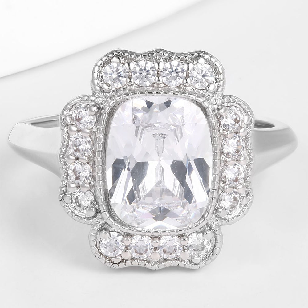 Inel din Aliaj Placat cu Aur ( 10 grame ) cu Cristal Alb Emporia®