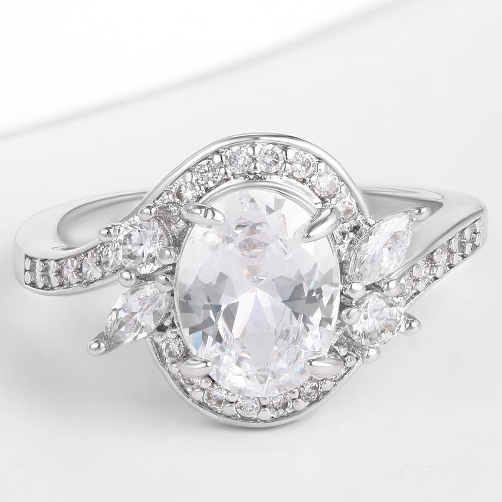 Inel din Aliaj Placat cu Aur ( 10 grame ) cu Cristal Alb Emporia®