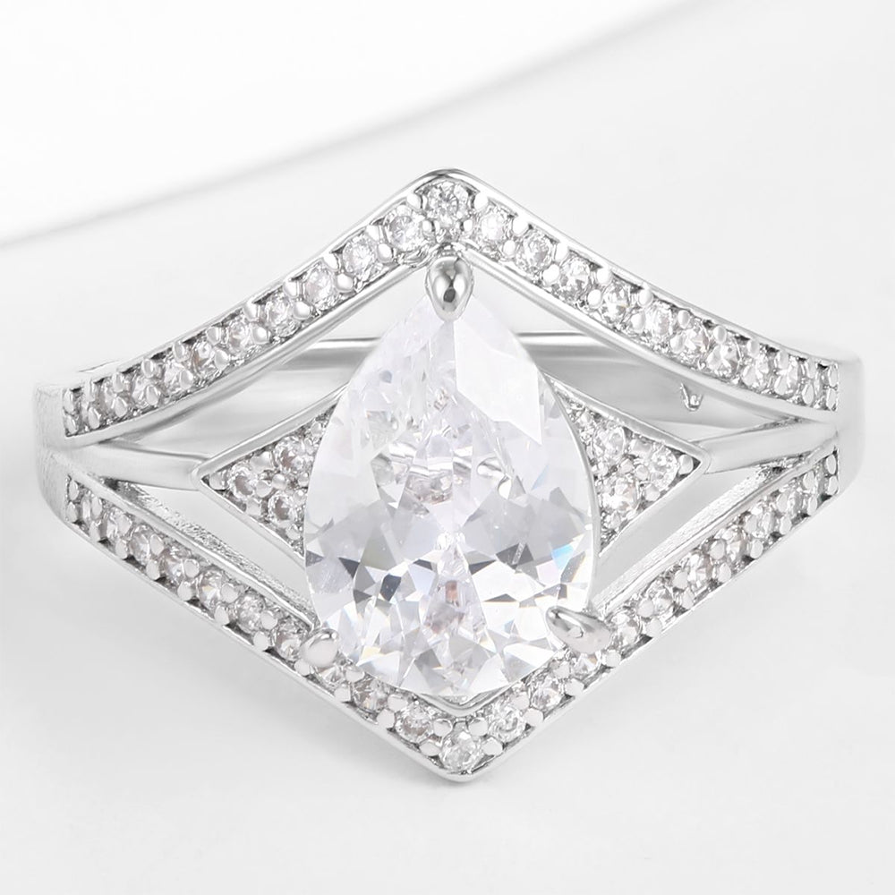 Inel din Aliaj Placat cu Aur ( 10 grame ) cu Cristal Alb Emporia® 1 