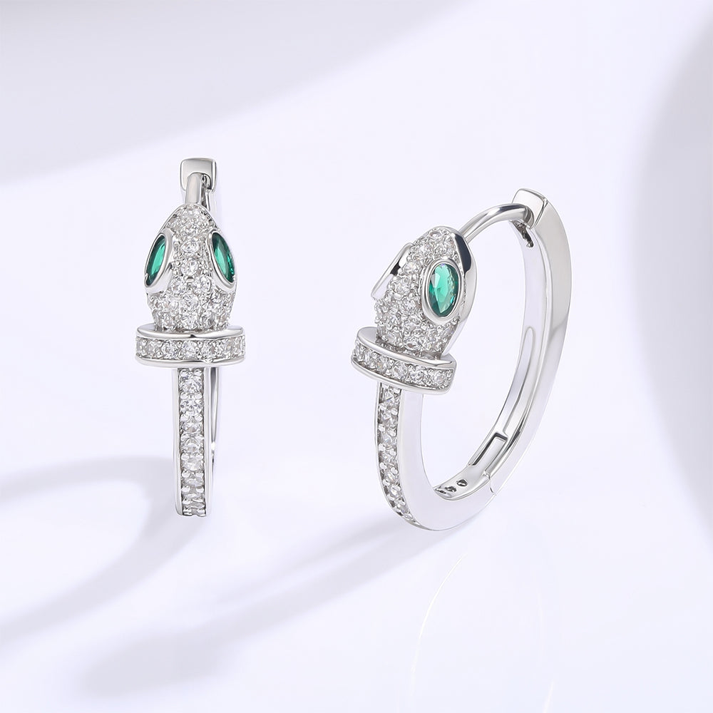 Cercei din Aliaj Placat cu Aur ( 10 grame ) cu Cristal Verde Emporia® și Cristal Alb Emporia®