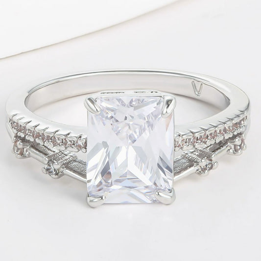 Inel din Aliaj Placat cu Aur cu Cristal Alb Emporia®