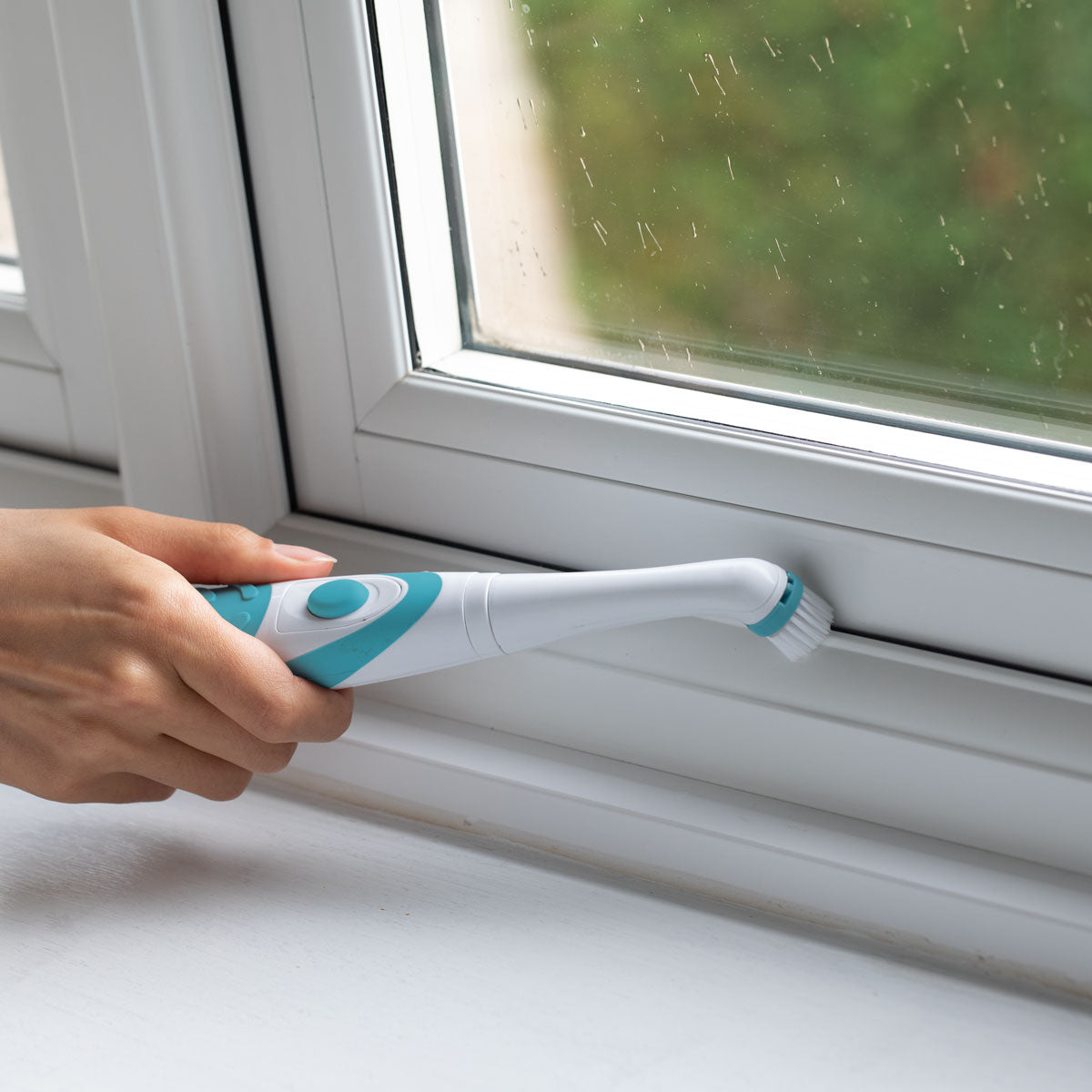 Scrub Buddi XS – perie electrică de curățare cu 4 capete interschimbabile 9 