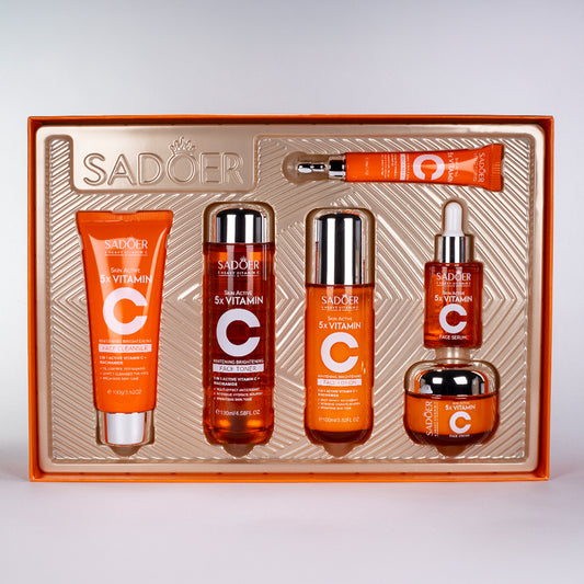 Set Cadou SADOER cu Vitamina C pentru Hidratarea și Uniformizarea nuanței Tenului – 6 Piese