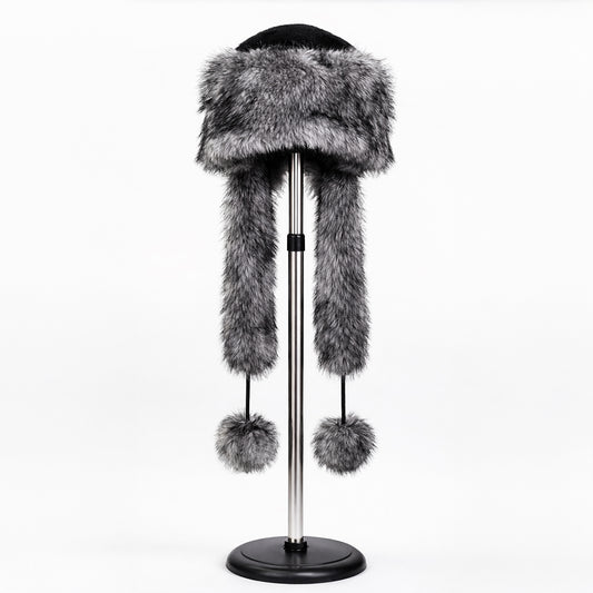 Căciulă de iarnă din blană artificială argintie, cu eșarfă – mărime universală