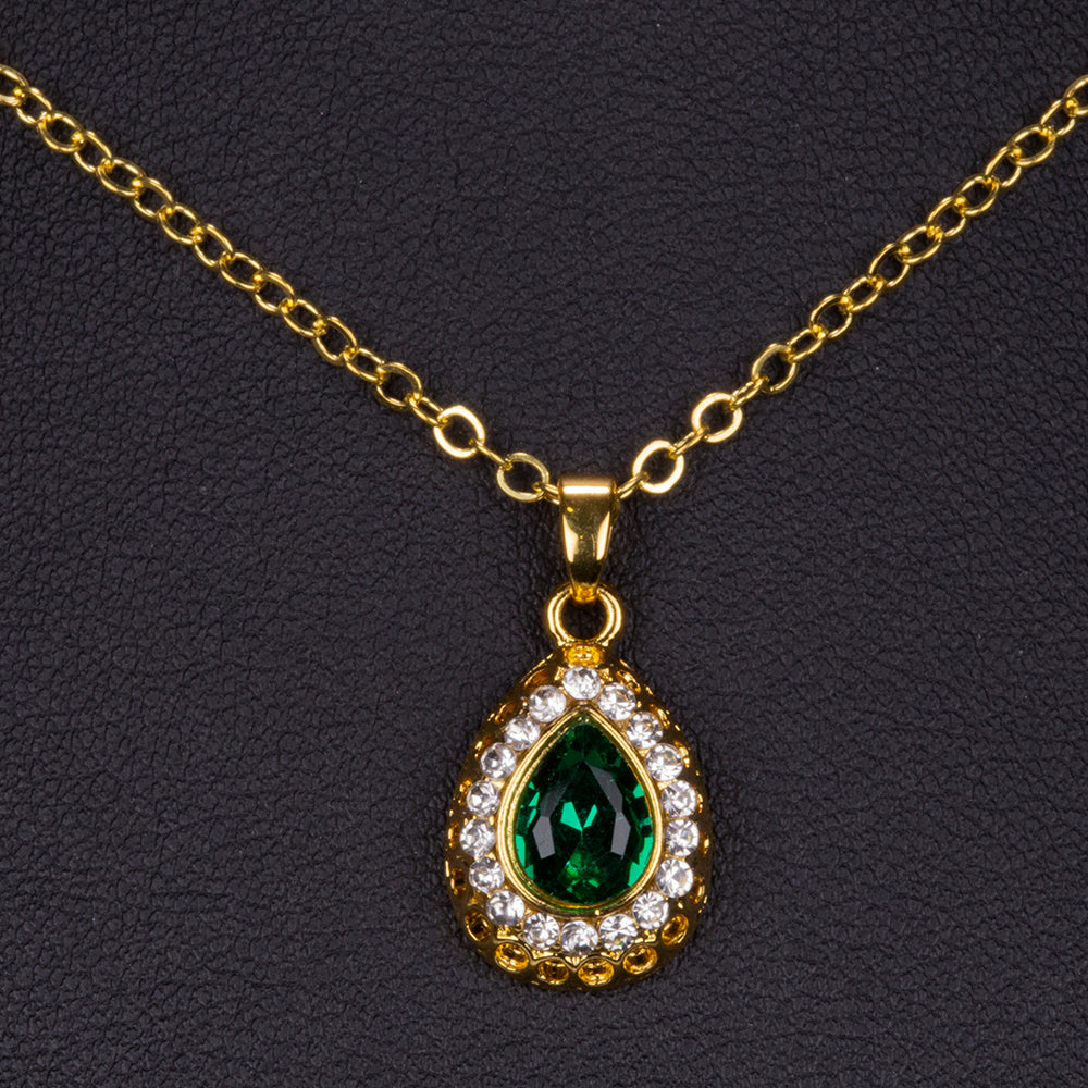 Set din Aliaj Placat cu Aur ( 13 grame ) cu Cristal Verde Emporia® și Cristal Alb Emporia® ( Colier+Cercei+Brățară+Inel+Pandantiv ) 3 