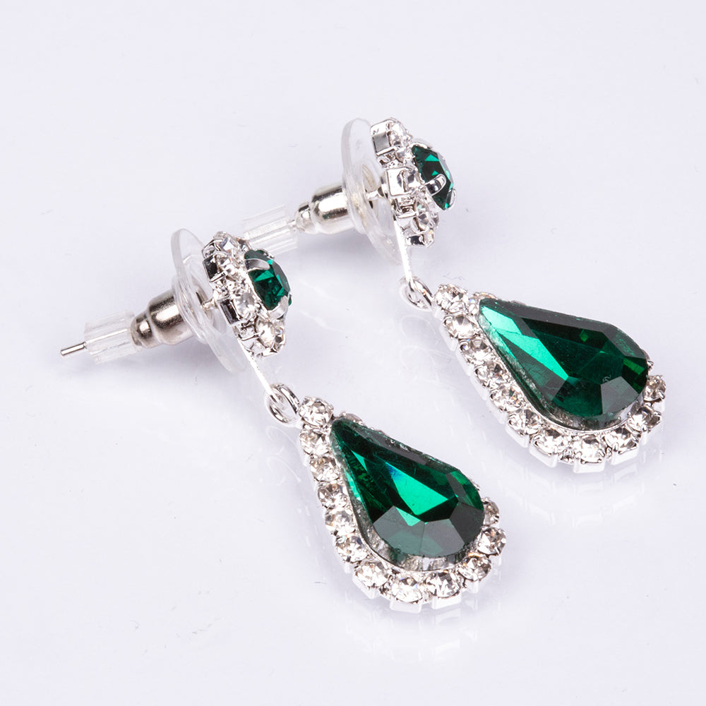 Set din Aliaj Placat cu Aur ( 30 grame ) cu Cristal Verde Emporia® și Cristal Alb Emporia® ( Colier+Cercei+Brățară+Inel )