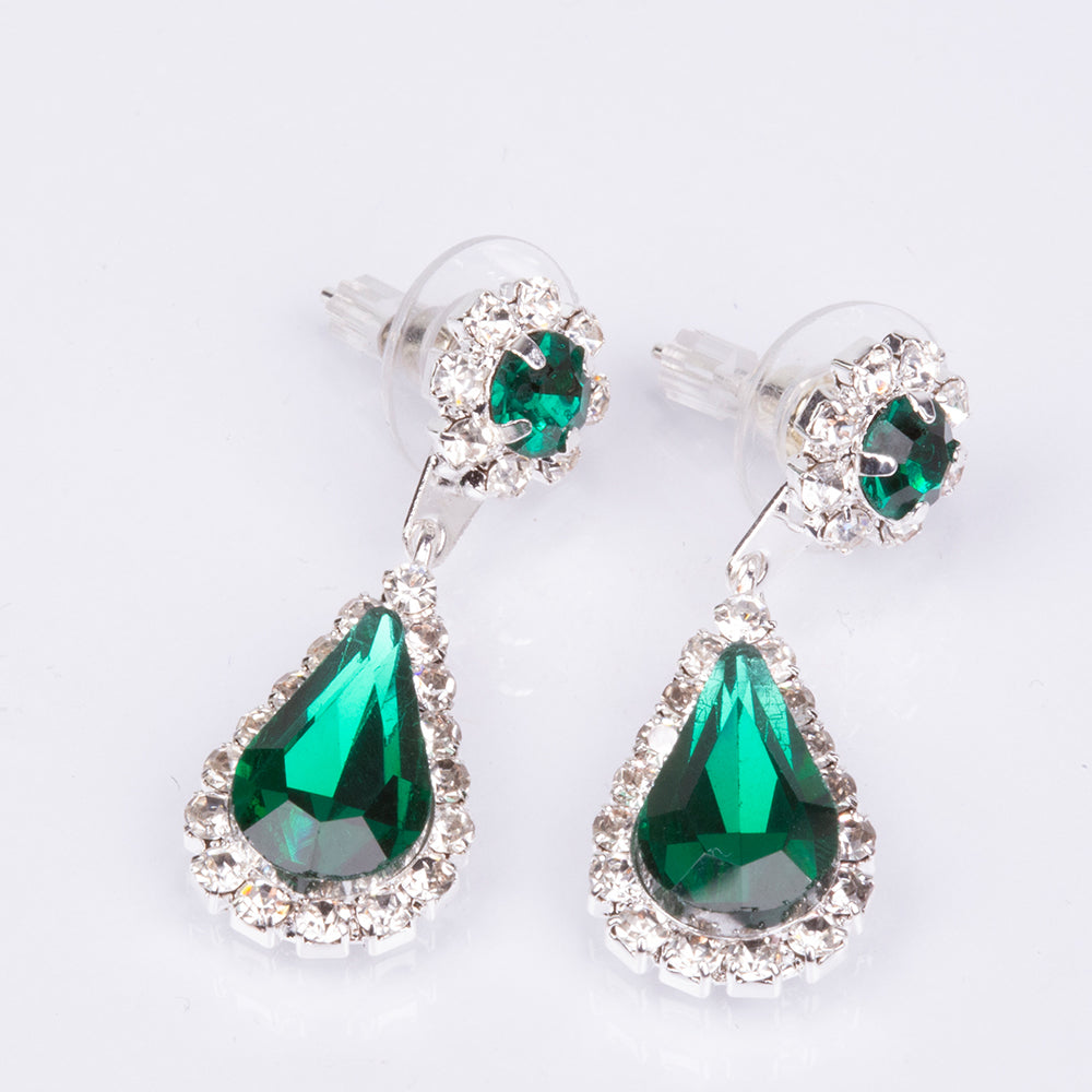 Set din Aliaj Placat cu Aur ( 30 grame ) cu Cristal Verde Emporia® și Cristal Alb Emporia® ( Colier+Cercei+Brățară+Inel )