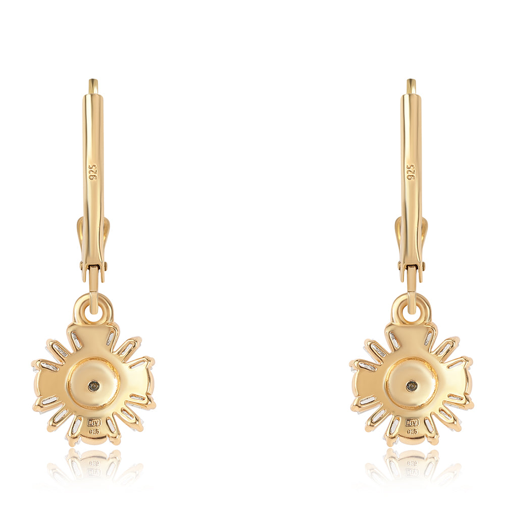 Cercei din Argint 925 Placat cu Aur ( 1.82 grame ) cu Diamant Albastru și Topaz Alb 0.18 Carate 3 