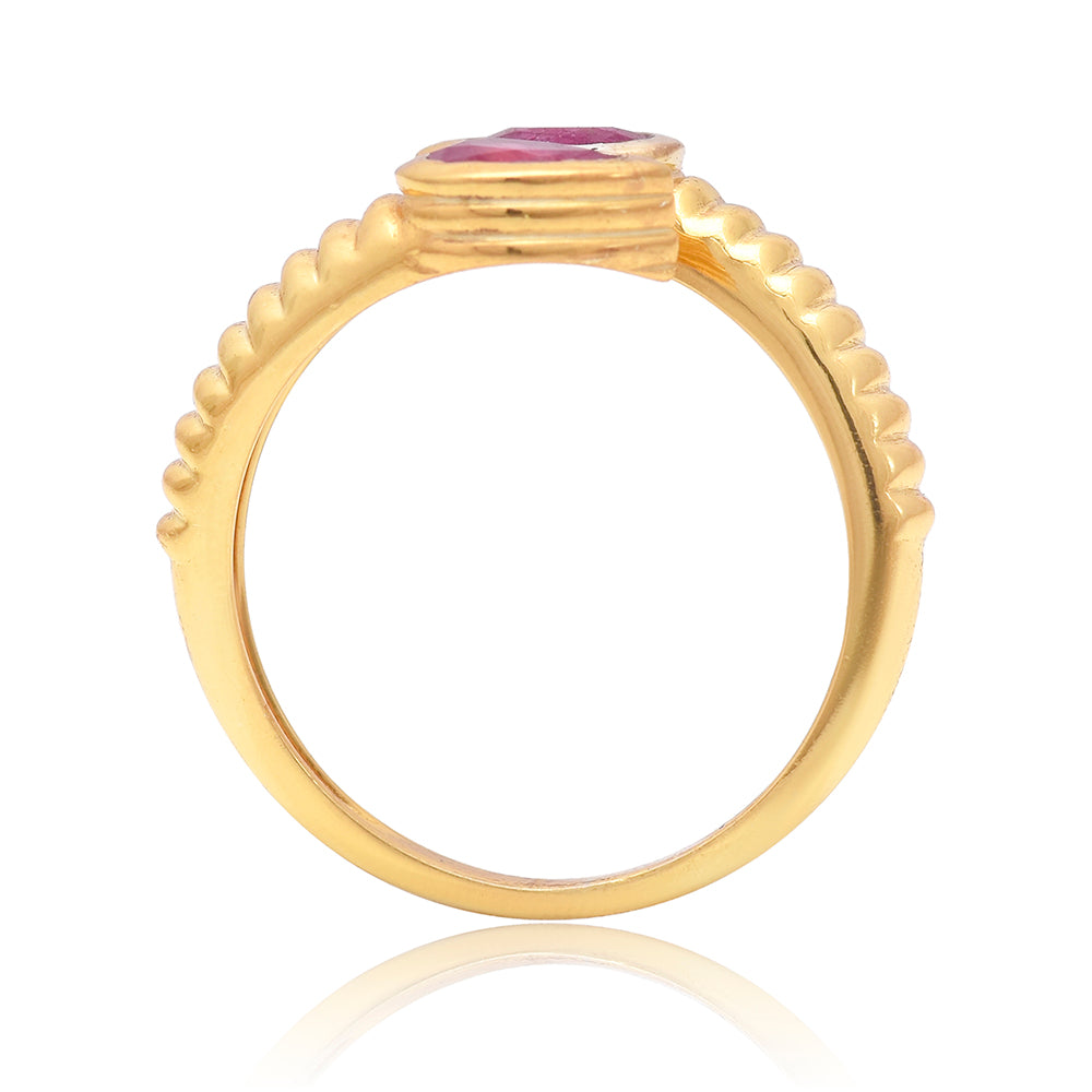 Inel din Argint 925 Placat cu Aur ( 2.82 grame ) cu Rubin Malagasy 1.13 Carate 2 