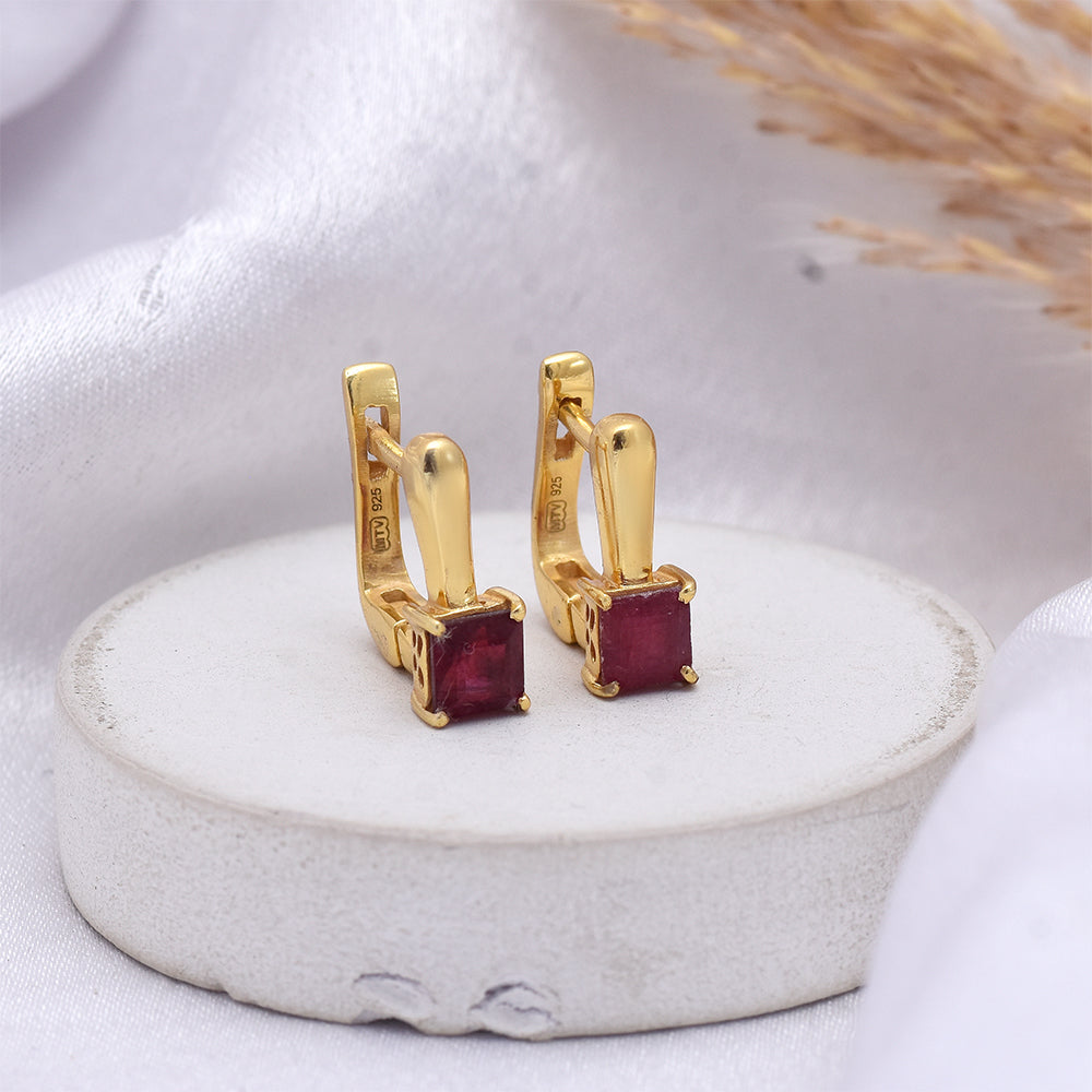 Cercei din Argint 925 Placat cu Aur ( 3.84 grame ) cu Rubin Malagasy 1.54 Carate 2 