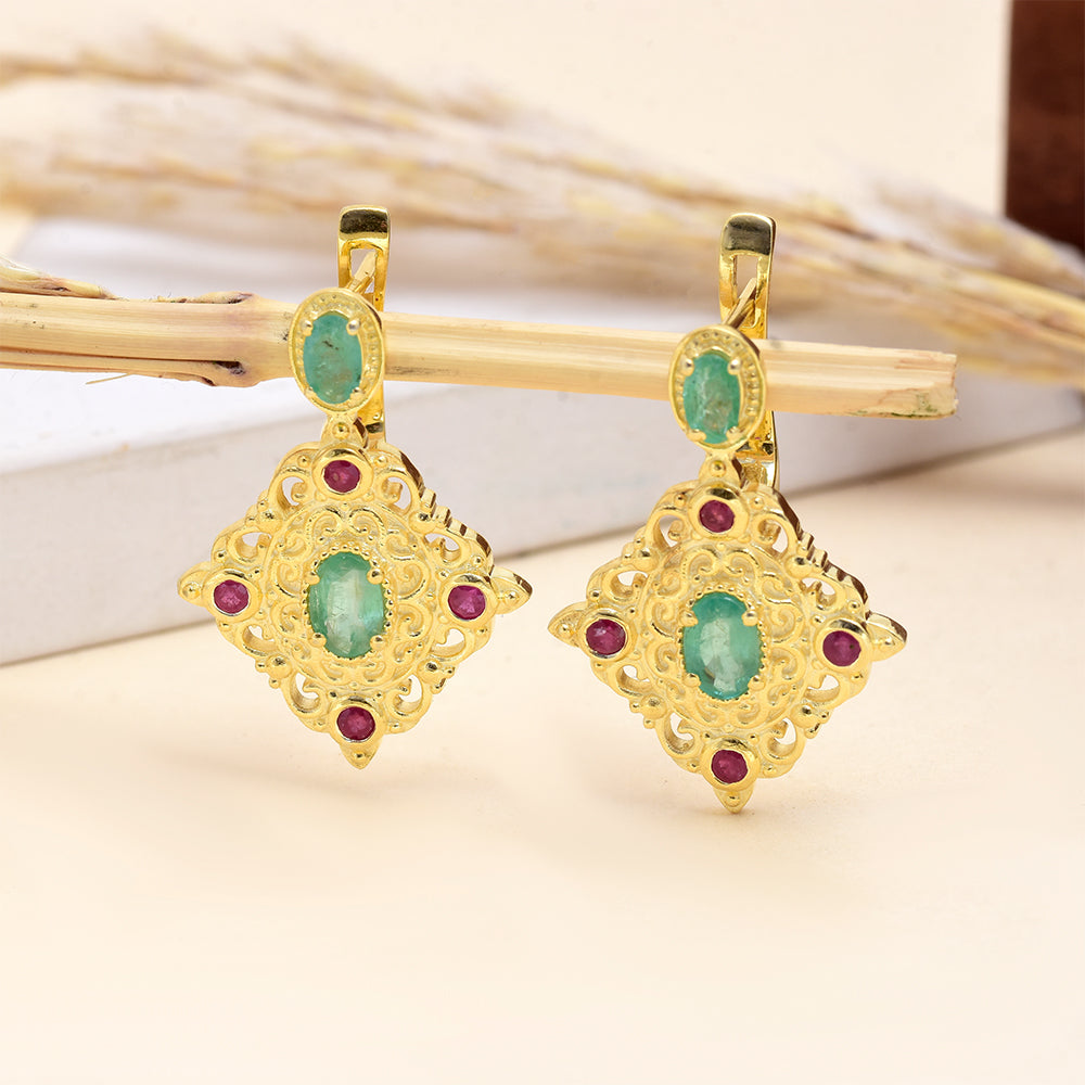 Cercei din Argint 925 Placat cu Aur ( 7.21 grame ) cu Rubin Malagasy și Smarald Brazilian 1.96 Carate 3 