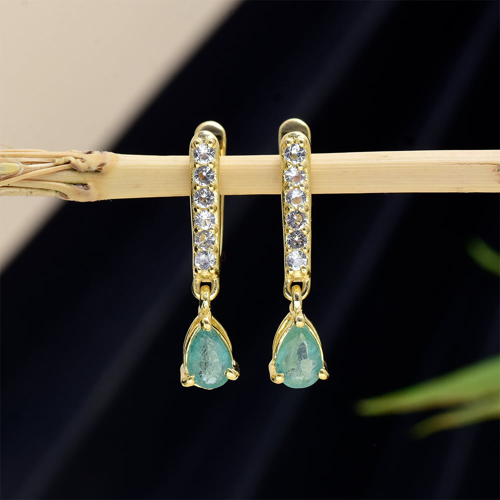 Cercei din Argint 925 Placat cu Aur ( 3.17 grame ) cu Smarald Brazilian și Topaz Alb 0.97 Carate 7 