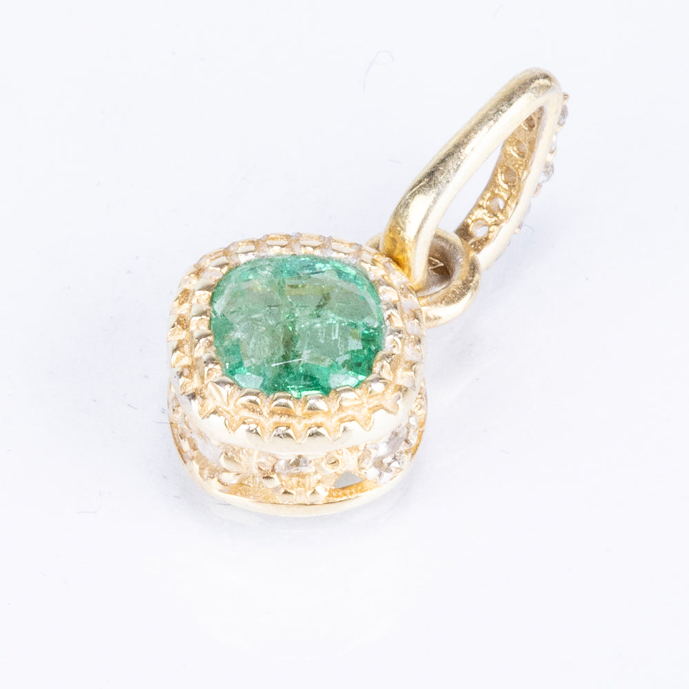 Pandantiv din Argint 925 Placat cu Aur ( 1.31 grame ) cu Smarald Brazilian și Topaz Alb 0.76 Carate 7 