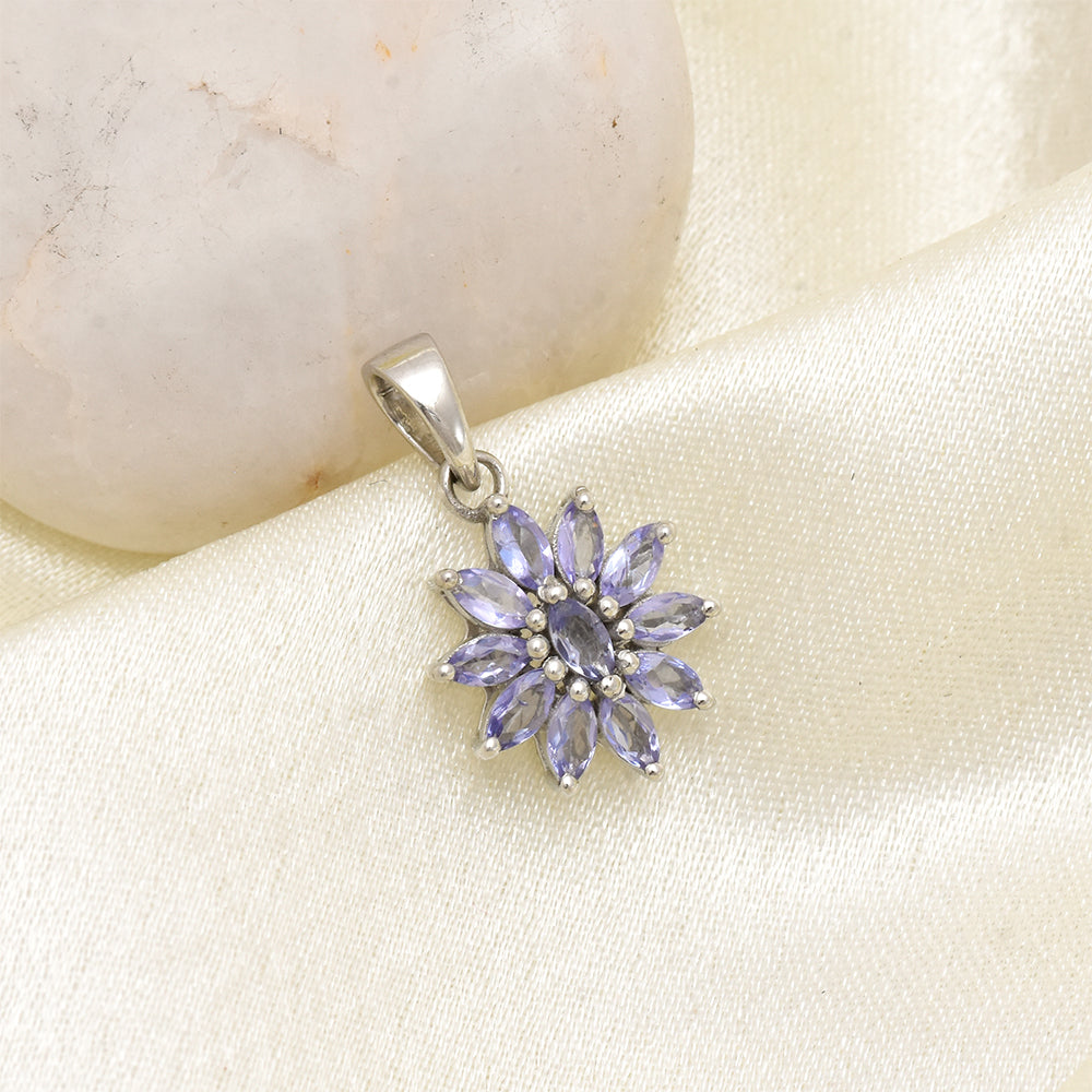 Pandantiv din Argint 925 ( 1.27 grame ) cu Tanzanit AAA 0.79 Carate