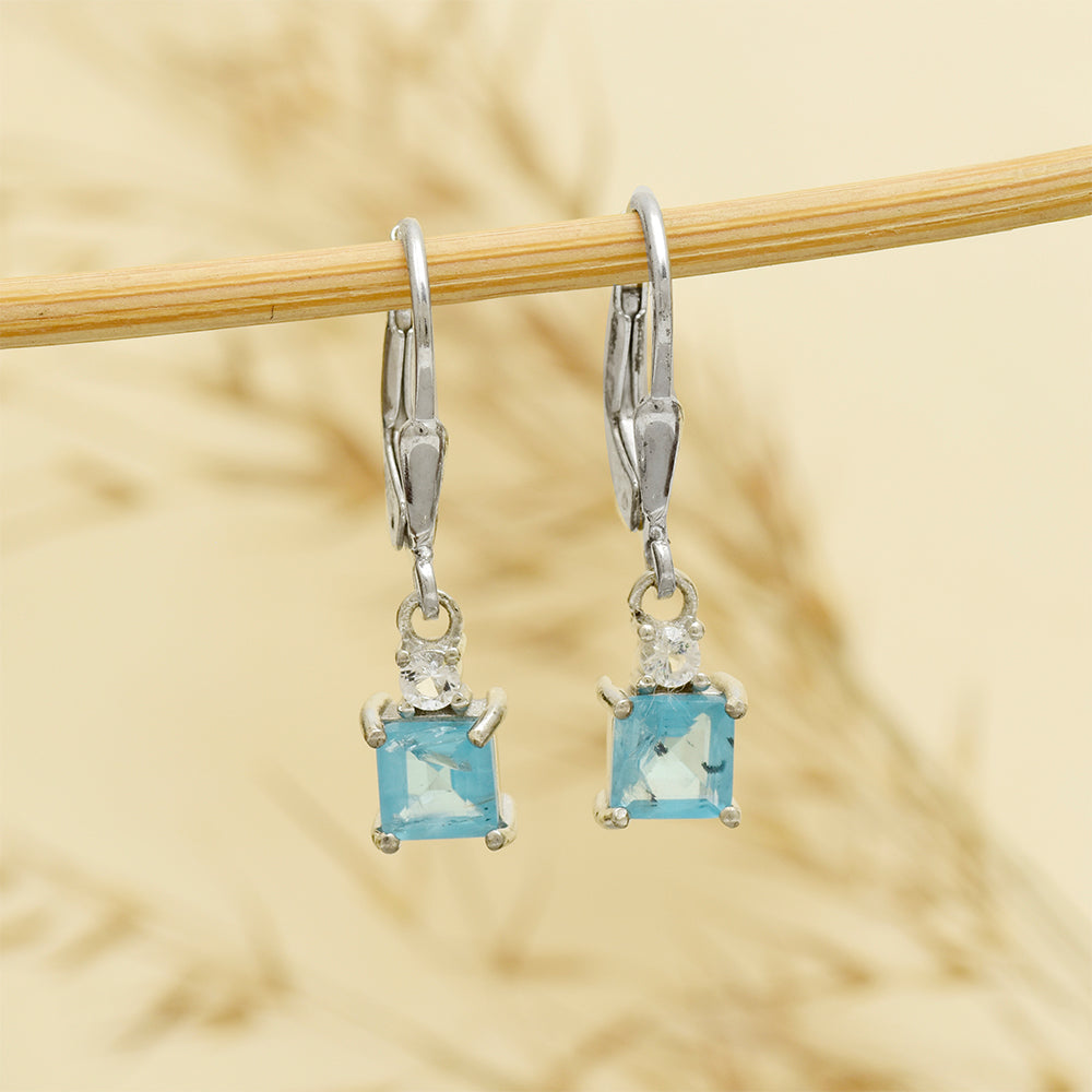 Cercei din Argint 925 ( 1.62 grame ) cu Apatit Albastru Madagascar și Topaz Alb 2.17 Carate