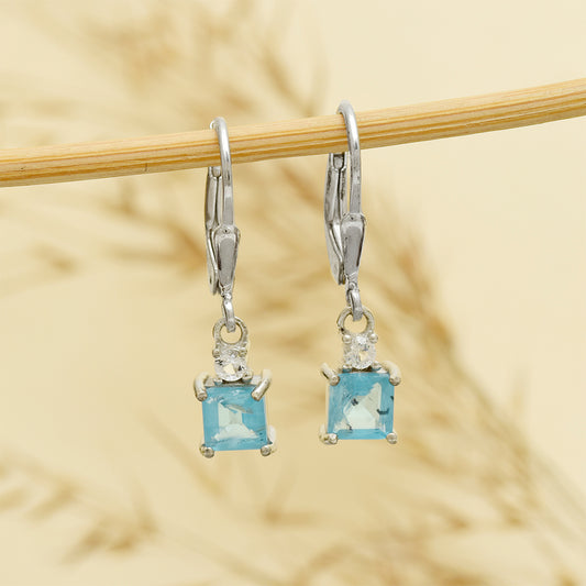 Cercei din Argint 925 ( 1.62 grame ) cu Apatit Albastru Madagascar și Topaz Alb 2.17 Carate