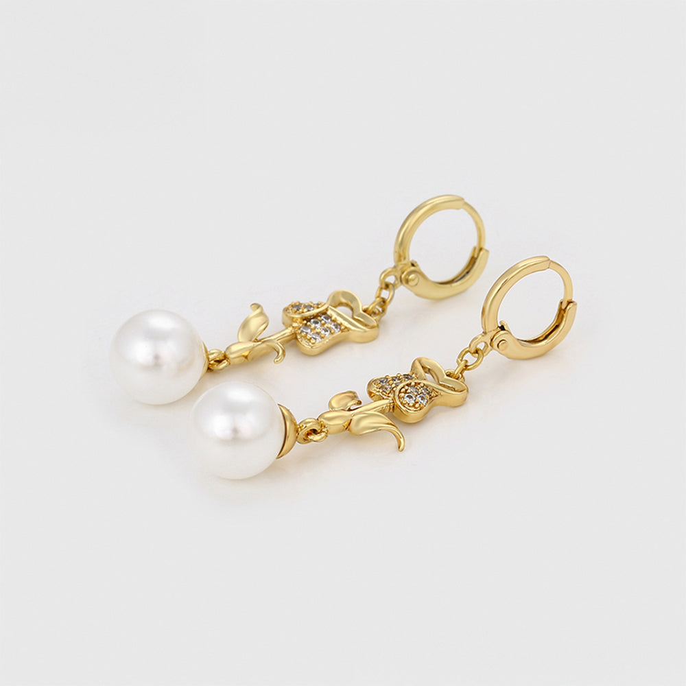 Cercei din Aliaj Placat cu Aur cu Perlă de cristal și Cristal Alb Emporia®