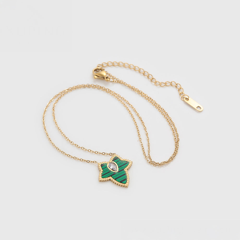 Set din Aliaj Placat cu Aur cu Cristal Verde Emporia® și Cristal Alb Emporia® ( Colier+Cercei ) 6 