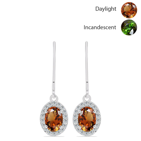 Cercei din Argint 925 ( 2.06 grame ) cu Zultanit Anatolian Certificat cultivat în laborator și Topaz Alb 2.25 Carate