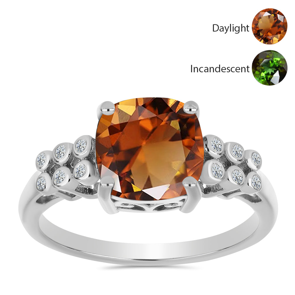 Inel din Argint 925 ( 2.72 grame ) cu Zultanit Anatolian Certificat cultivat în laborator și Topaz Alb 3.77 Carate