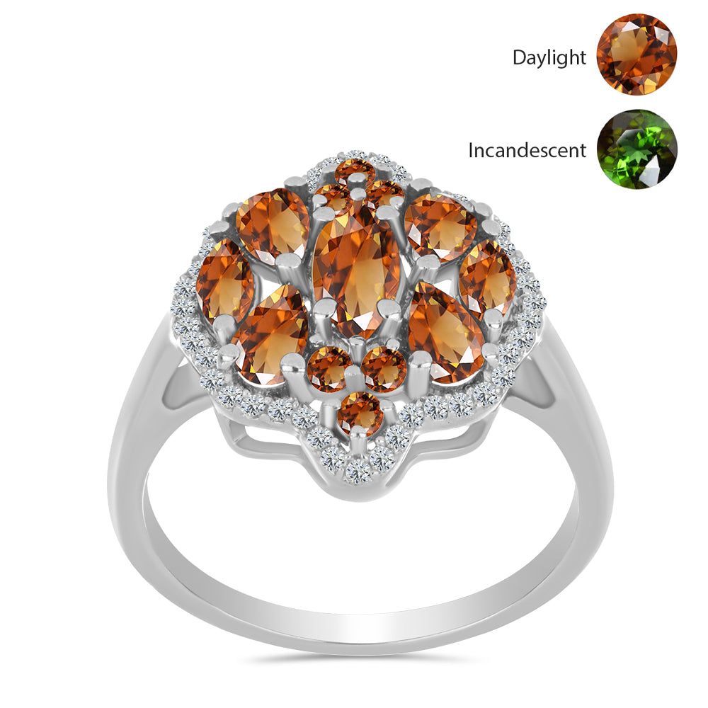 Inel din Argint 925 ( 4.28 grame ) cu Zultanit Anatolian Certificat cultivat în laborator și Topaz Alb 2.47 Carate