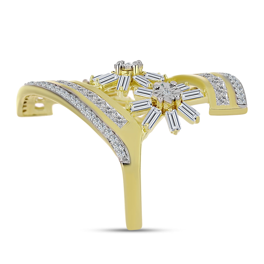 Inel din Argint 925 Placat cu Aur ( 4.64 grame ) cu Diamant Alb și Zircon Alb 3.28 Carate 4 