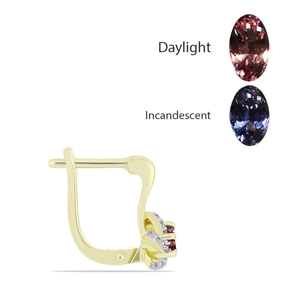 Cercei din Argint 925 Placat cu Aur ( 3.78 grame ) cu Granat Bekily care își schimbă culoarea și Topaz Alb 0.65 Carate