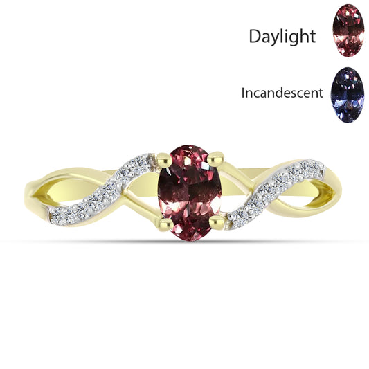 Inel din Argint 925 Placat cu Aur ( 1.89 grame ) cu Granat Bekily care își schimbă culoarea și Topaz Alb 0.66 Carate
