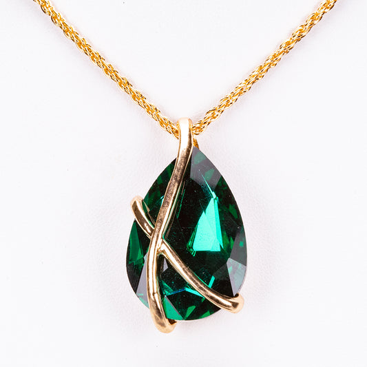 Set din Aliaj Placat cu Aur cu Cristal Verde Emporia® ( Colier+Cercei+Pandantiv )