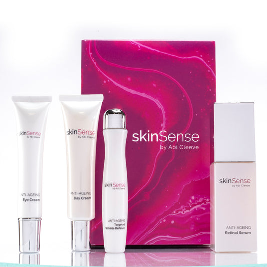 Colecția de tratamente anti-îmbătrânire SkinSense din 4 produse